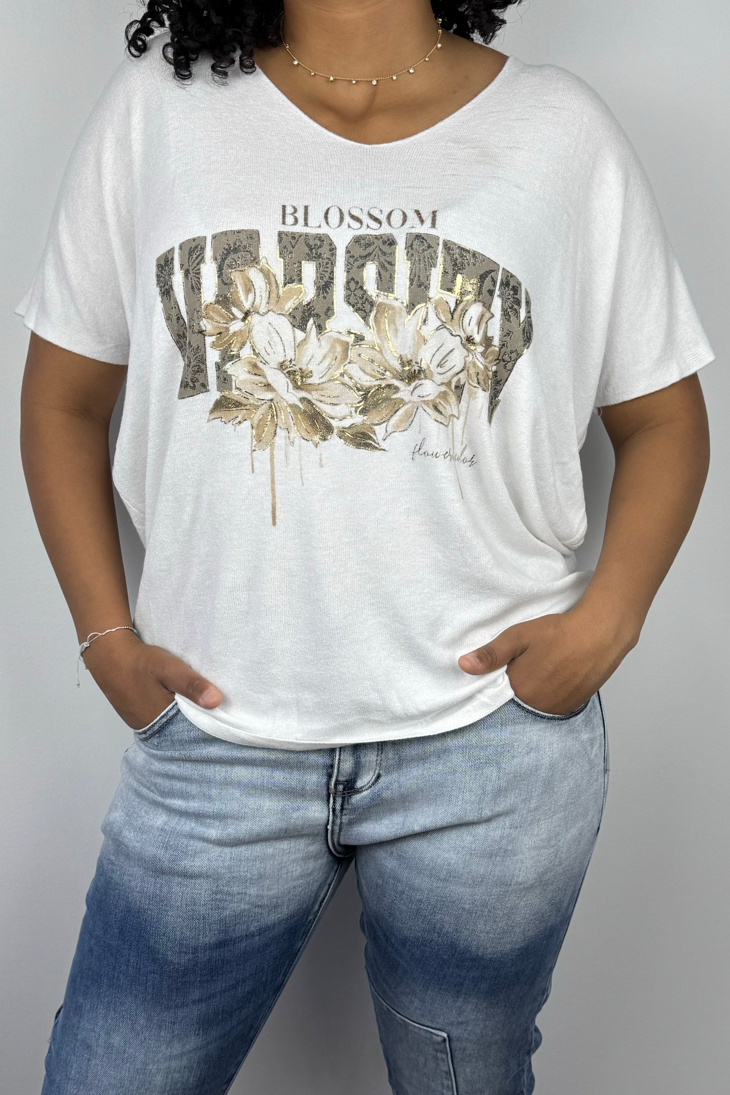 Oversized Shirt mit „Blossom Harmony“-Print und Blumenmotiv-Weiß