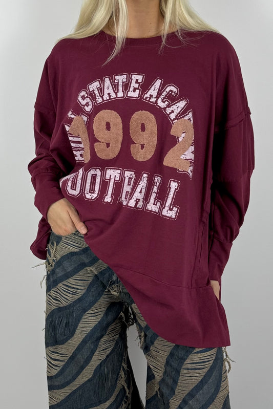 Damen Oversize Sweatshirt „1992 Football“ – College Style-Bordeaux