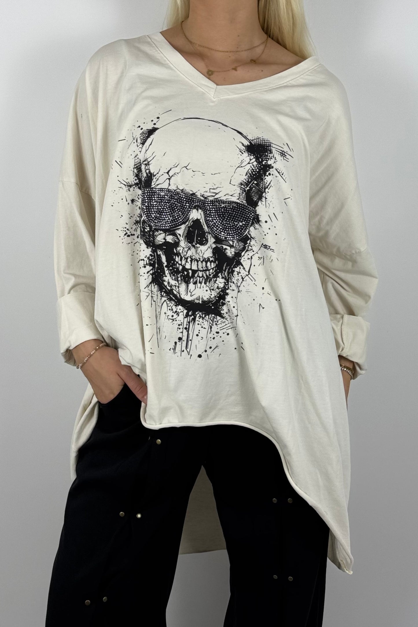 Oversize Damen Shirt mit Totenkopf-Print-Beige