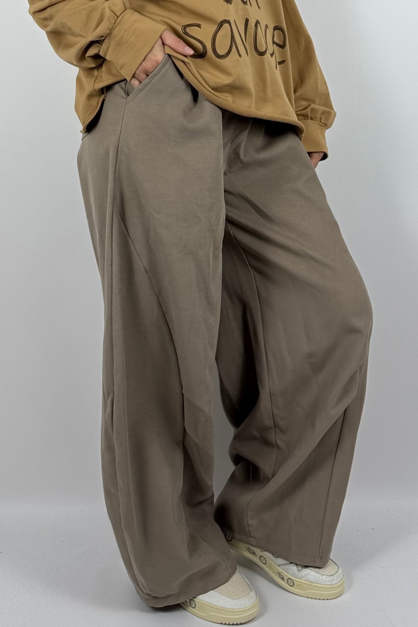 Lässige Baggy-Hose mit Leo-Bindeband – mud