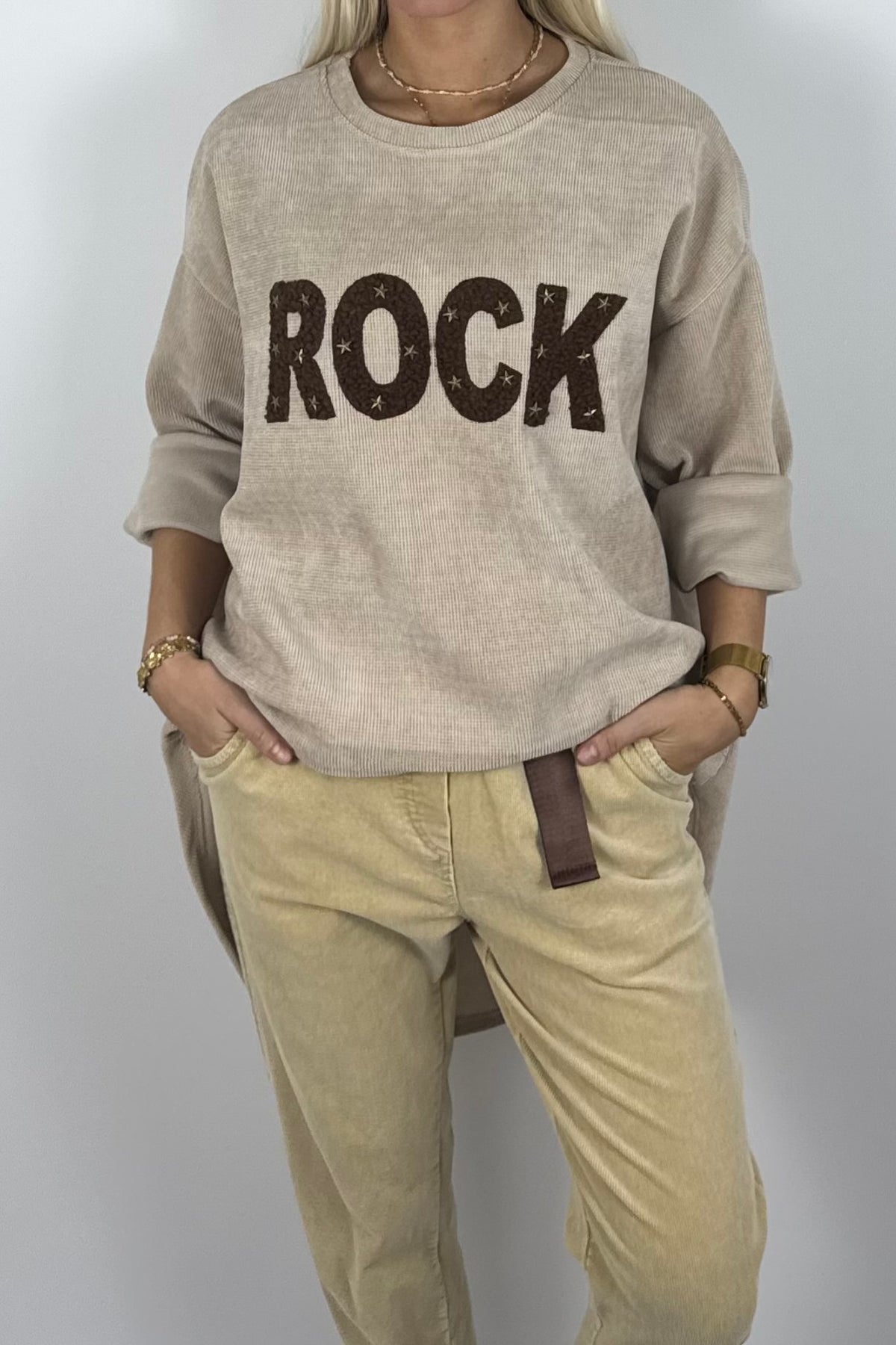 Damen Oversize Sweatshirt „ROCK“ –Beige