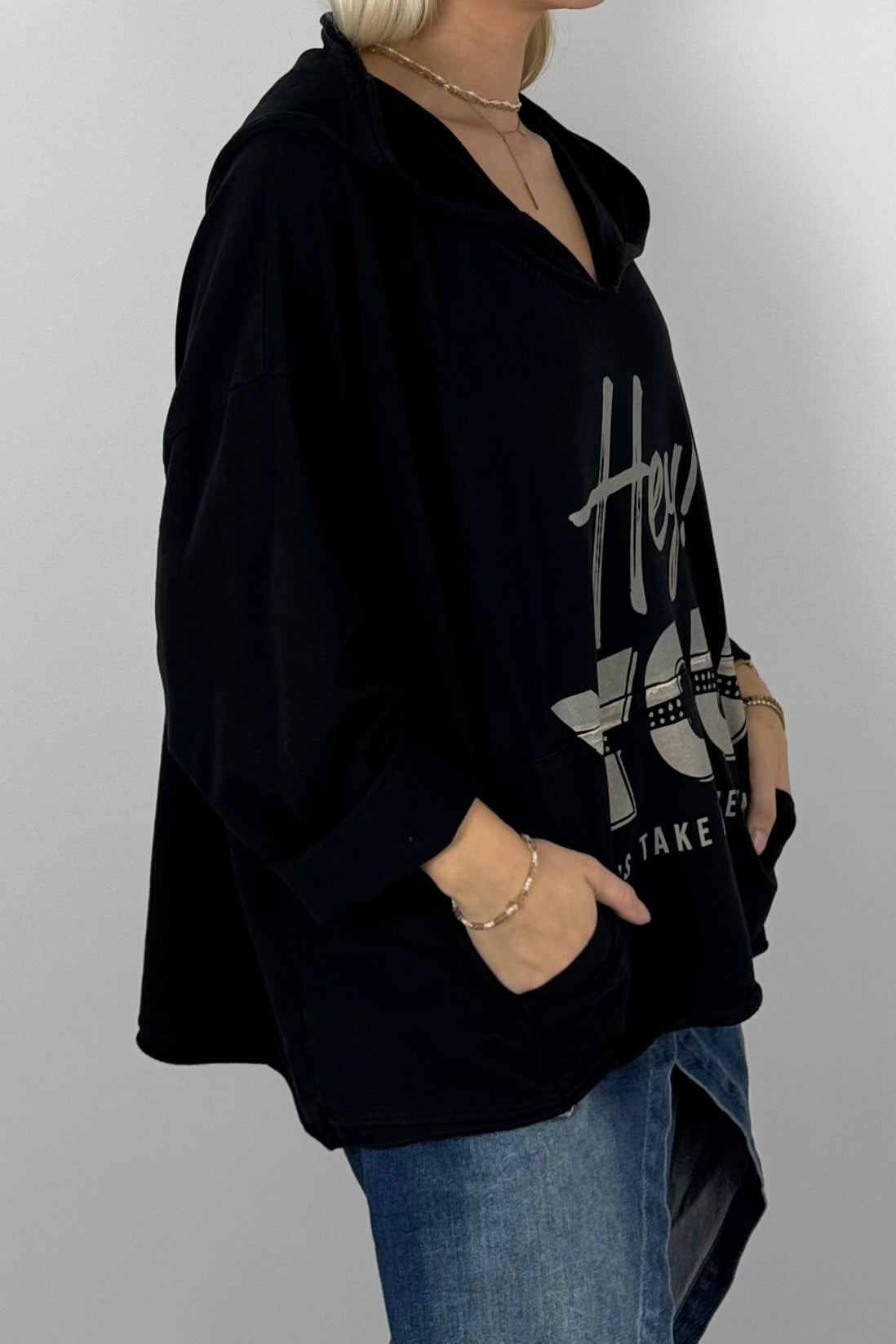 Damen Oversize Hoodie „Hey You“ mit Kapuze – Schwarz