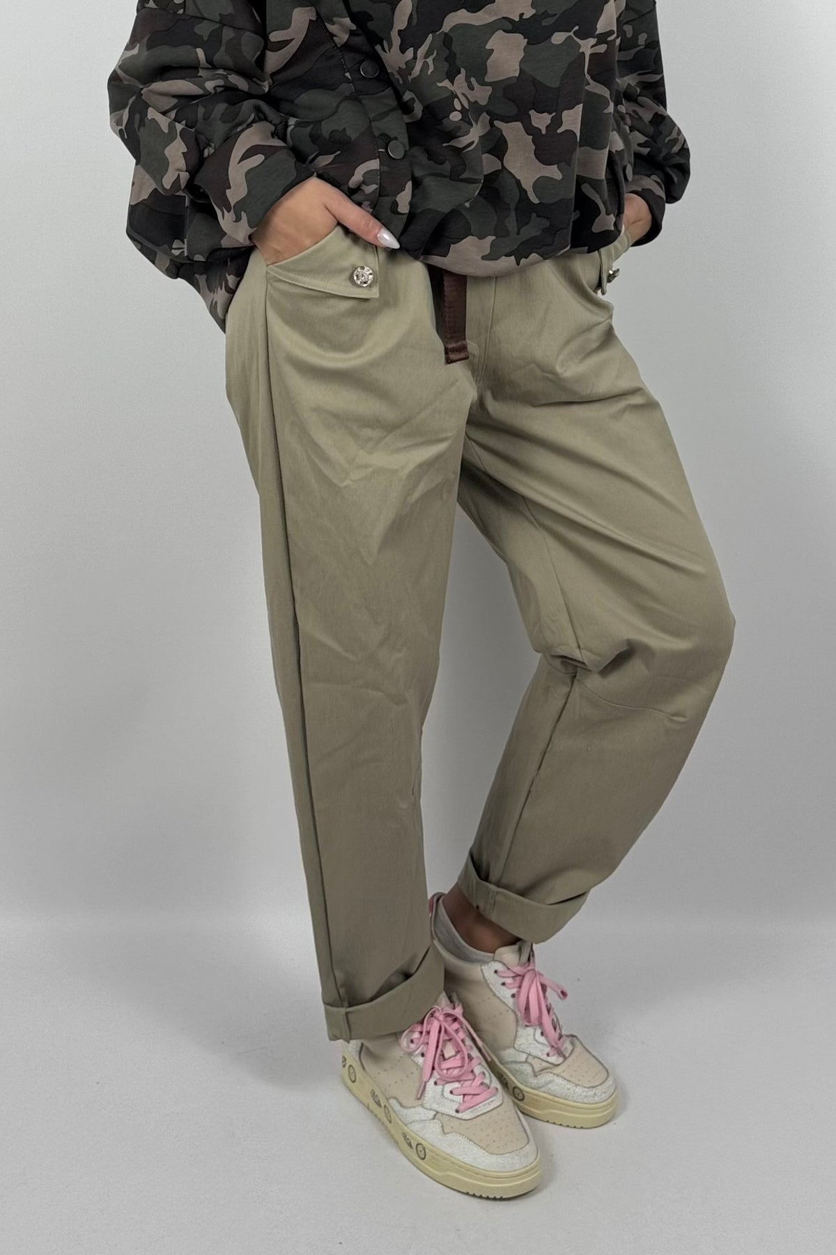 Modische Damen Balloonhose mit Gürtel – Mud