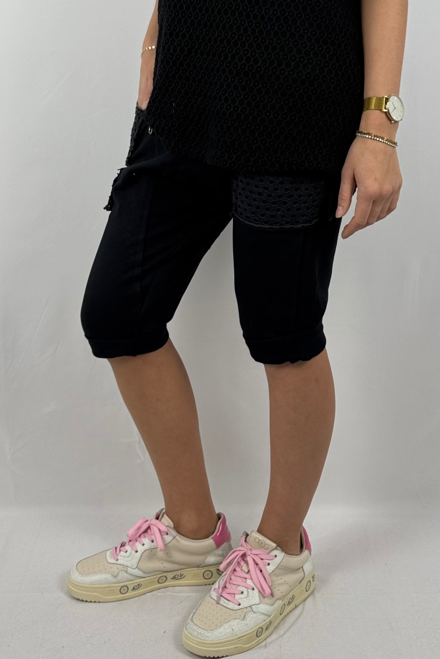 Baggy-Shorts mit Reißverschluss-Detail und Struktur-Einsätzen-Schwarz