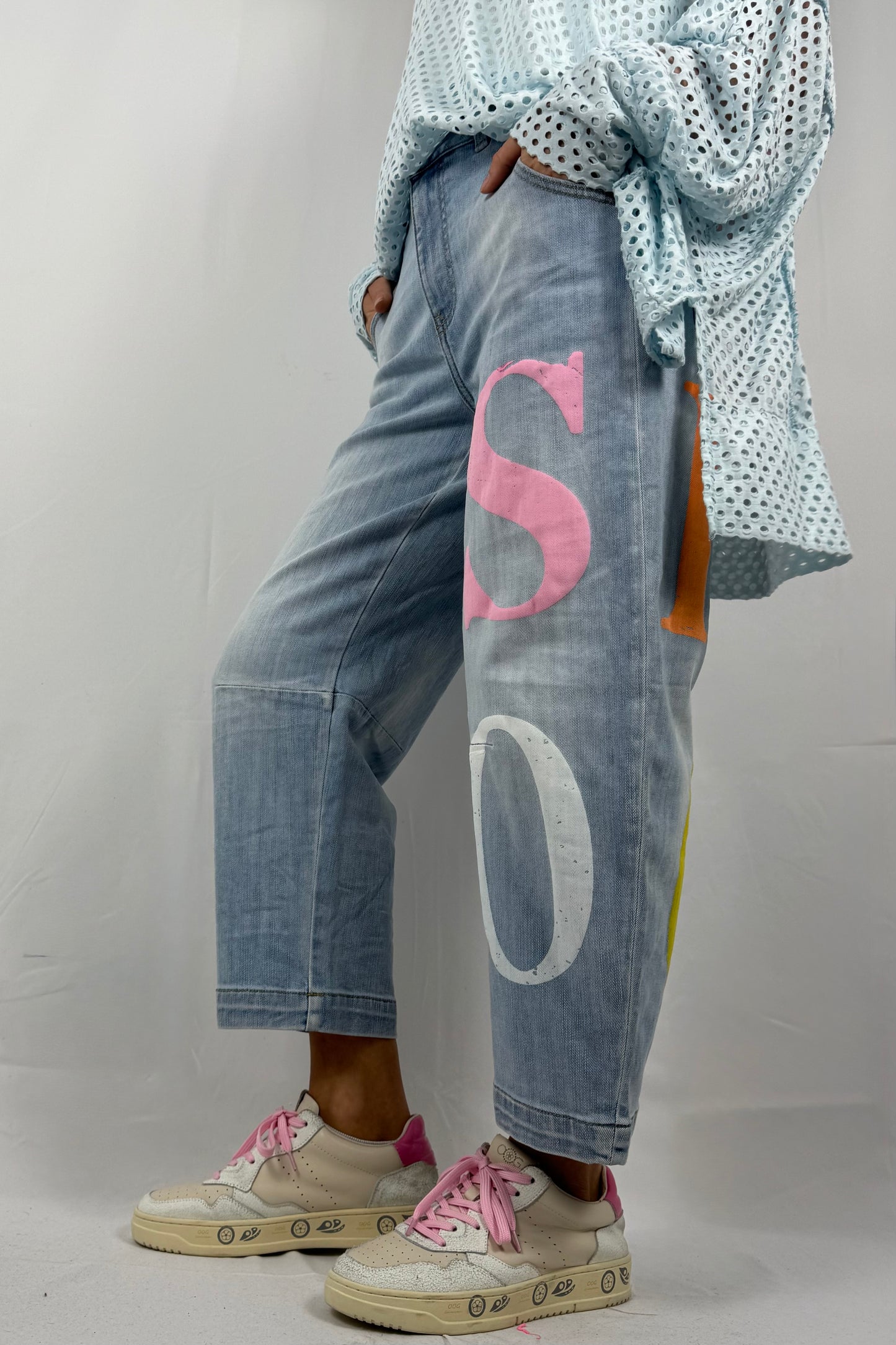 Damen Jeans mit SOHO Schriftzug Print