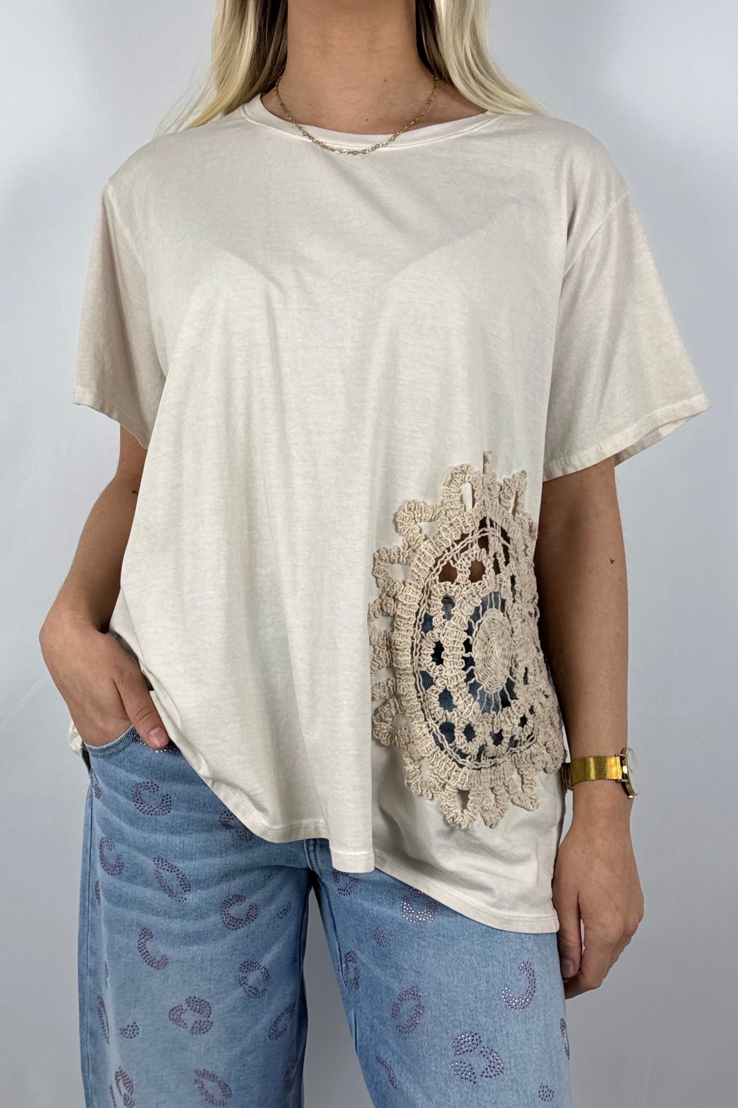 Shirt mit großem Häkel Muster-Beige
