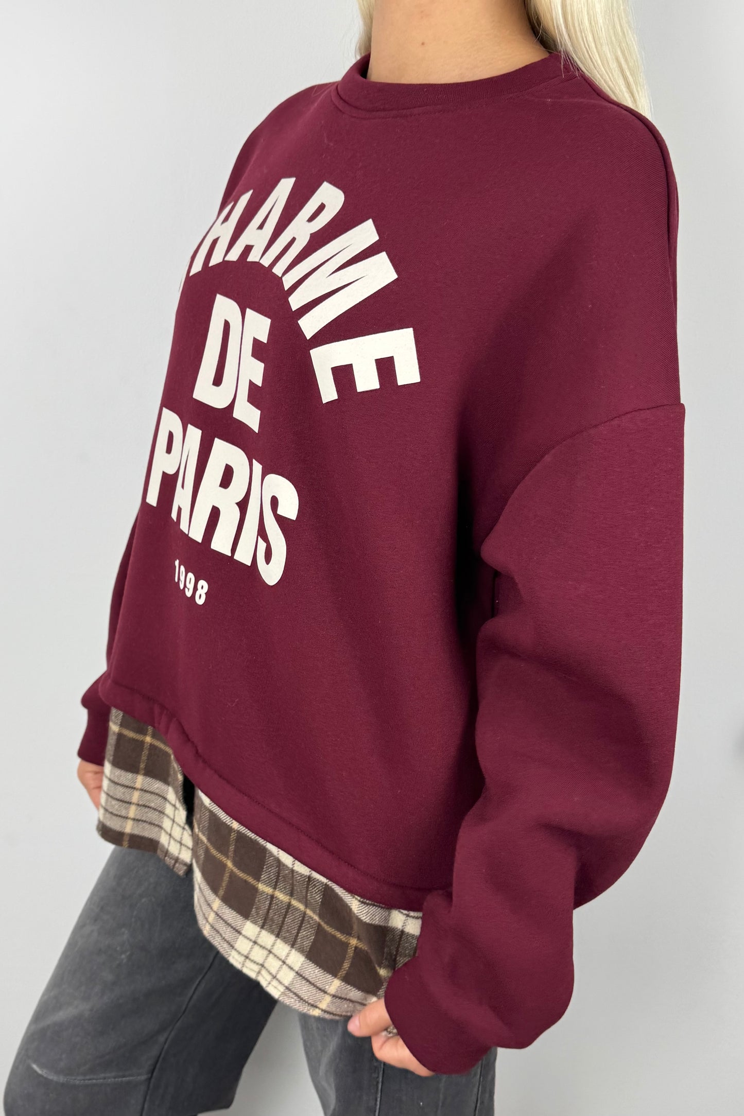 Sweatshirt mit „Charme de Paris“ Print und Karodetail-Bordeux