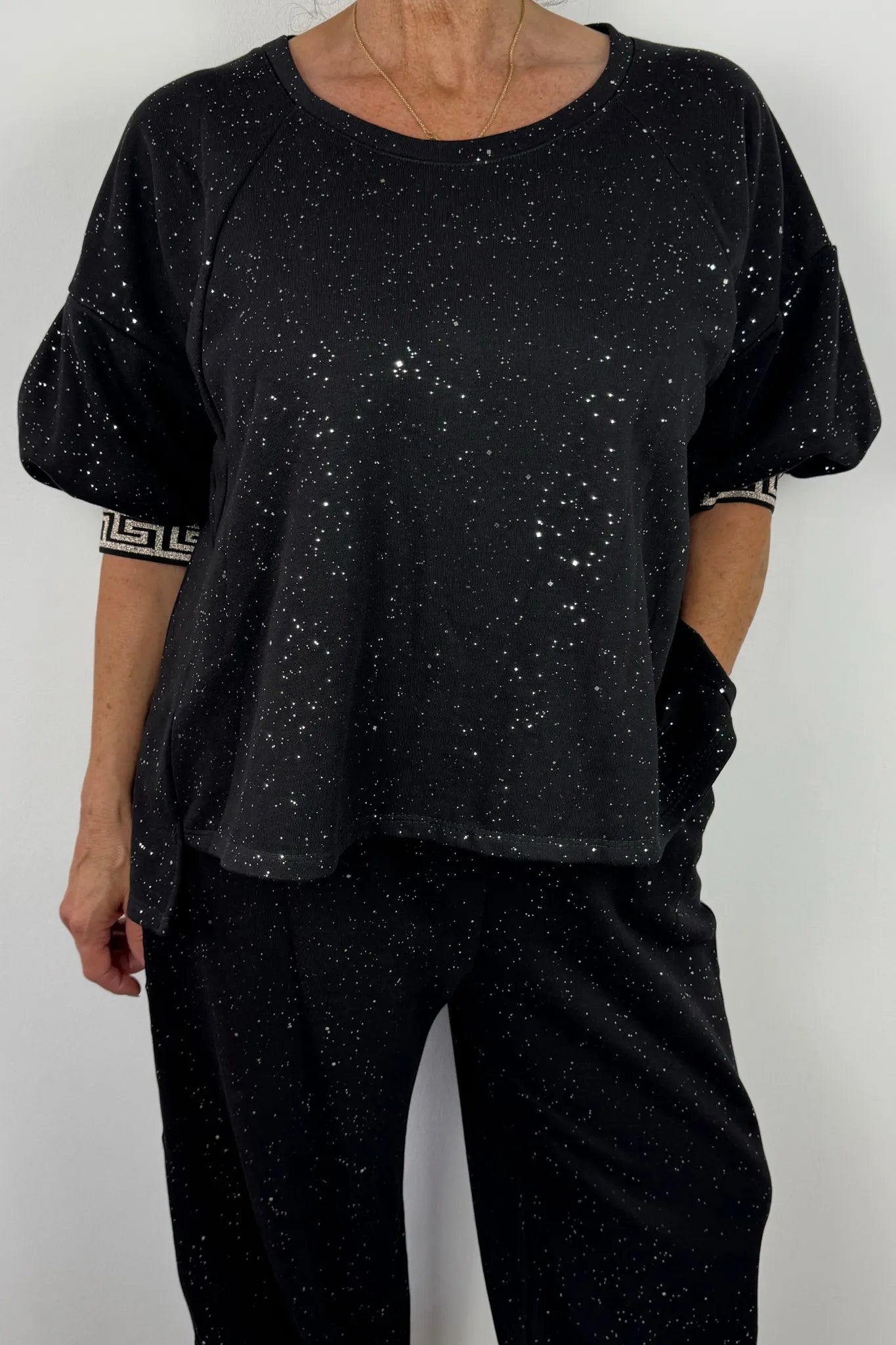 Glitzer Damen-Shirt – Design-Ärmel & modischer Look
