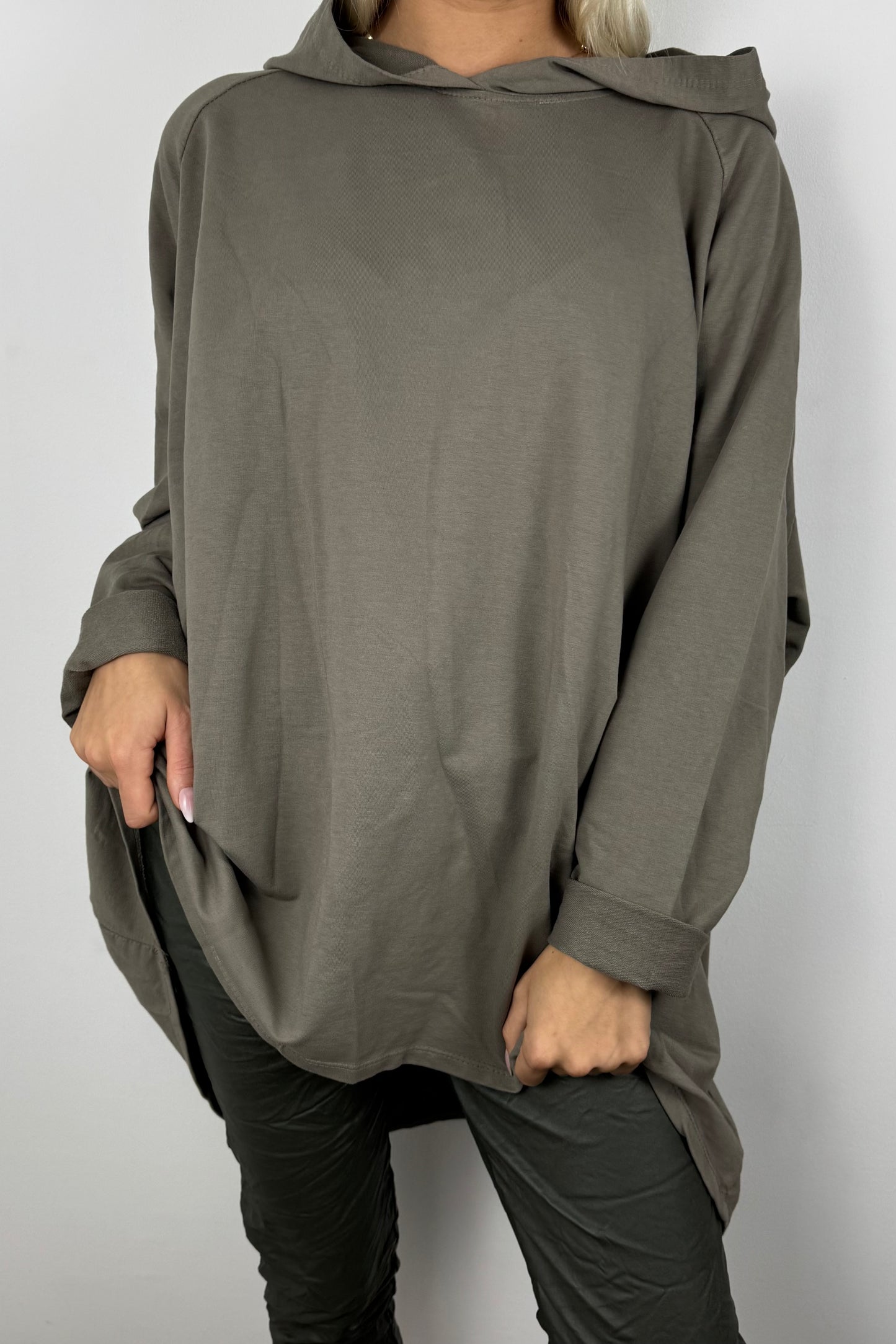 Oversize Hoodie mit Art-Print Rückseite –Mud