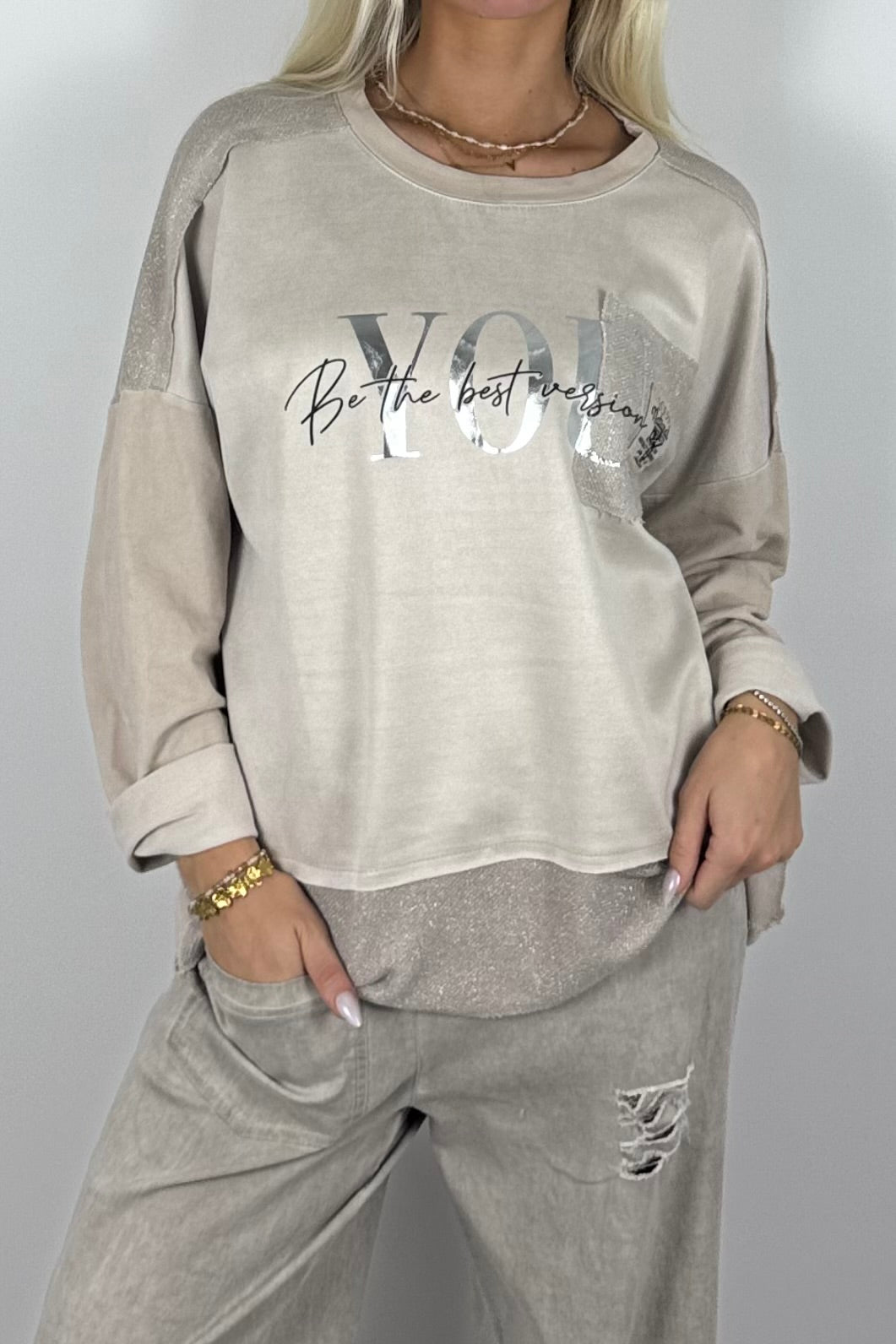 Oversize Damen Sweatshirt mit Glitzer-Details & Schriftzug – Beige