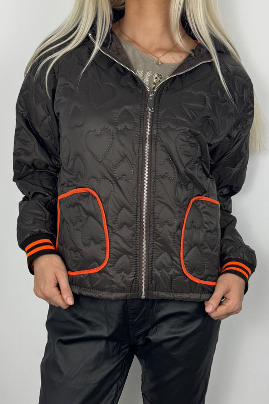Leichte Steppjacke mit Herzmuster und Kapuze-Coffee