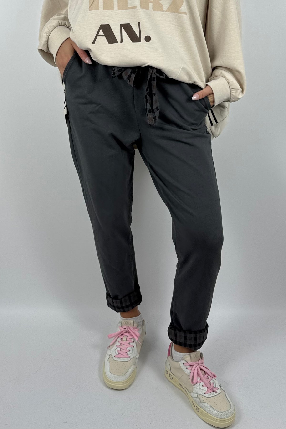 Damenhose mit Karomuster-Details & Bindegürtel-Grau