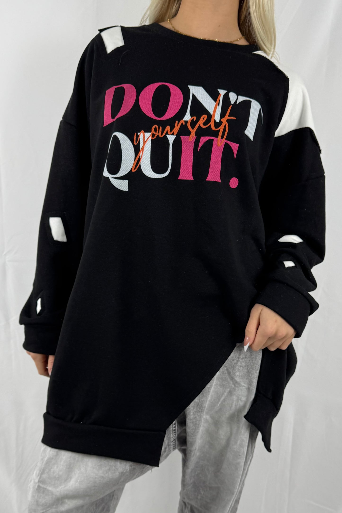 Oversize Sweatshirt mit Statement-Print –Schwarz