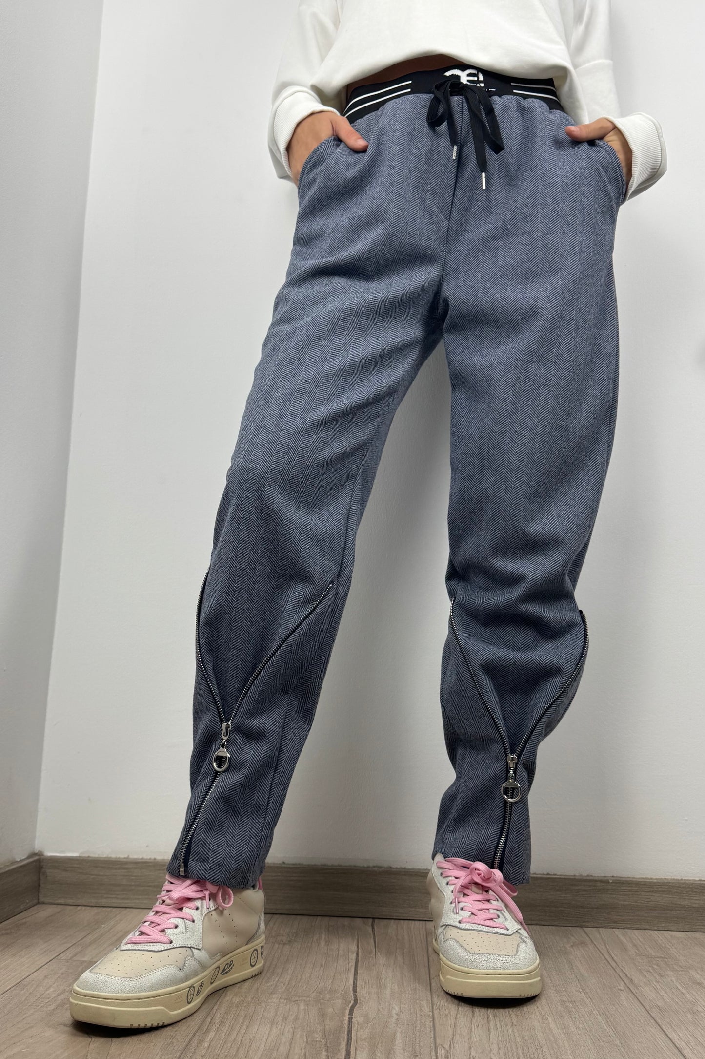 Stylische Damenhose mit Gummibund und Zipper-Details-Blau