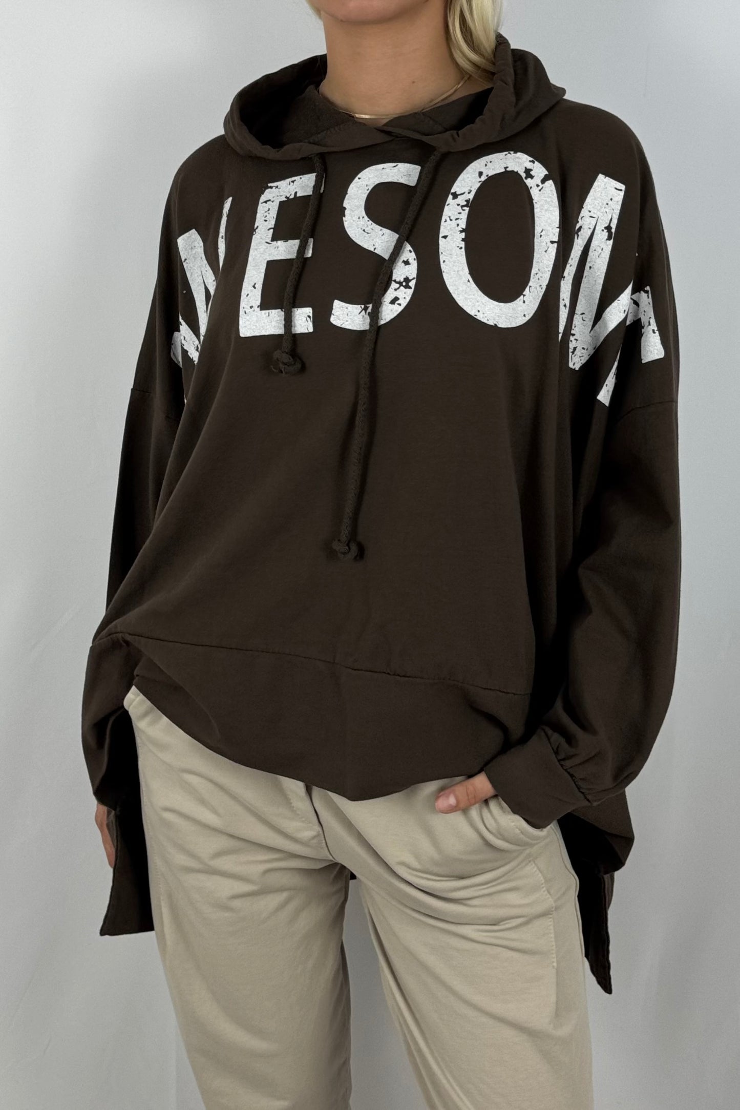 Damen Oversize Hoodie – Awesome Print-Schoko