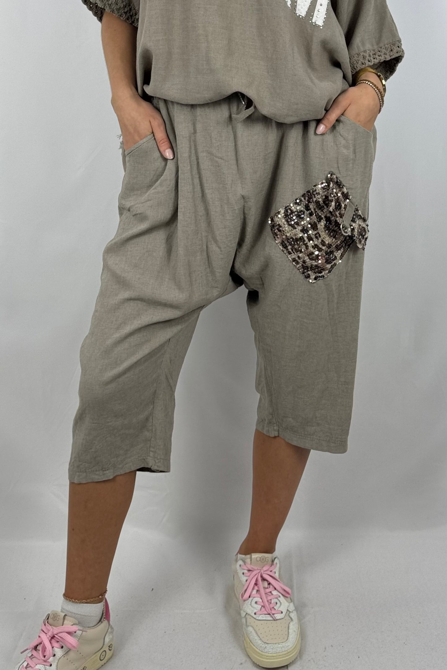 Leinen-Shorts mit Pailletten-Applikation-Mud