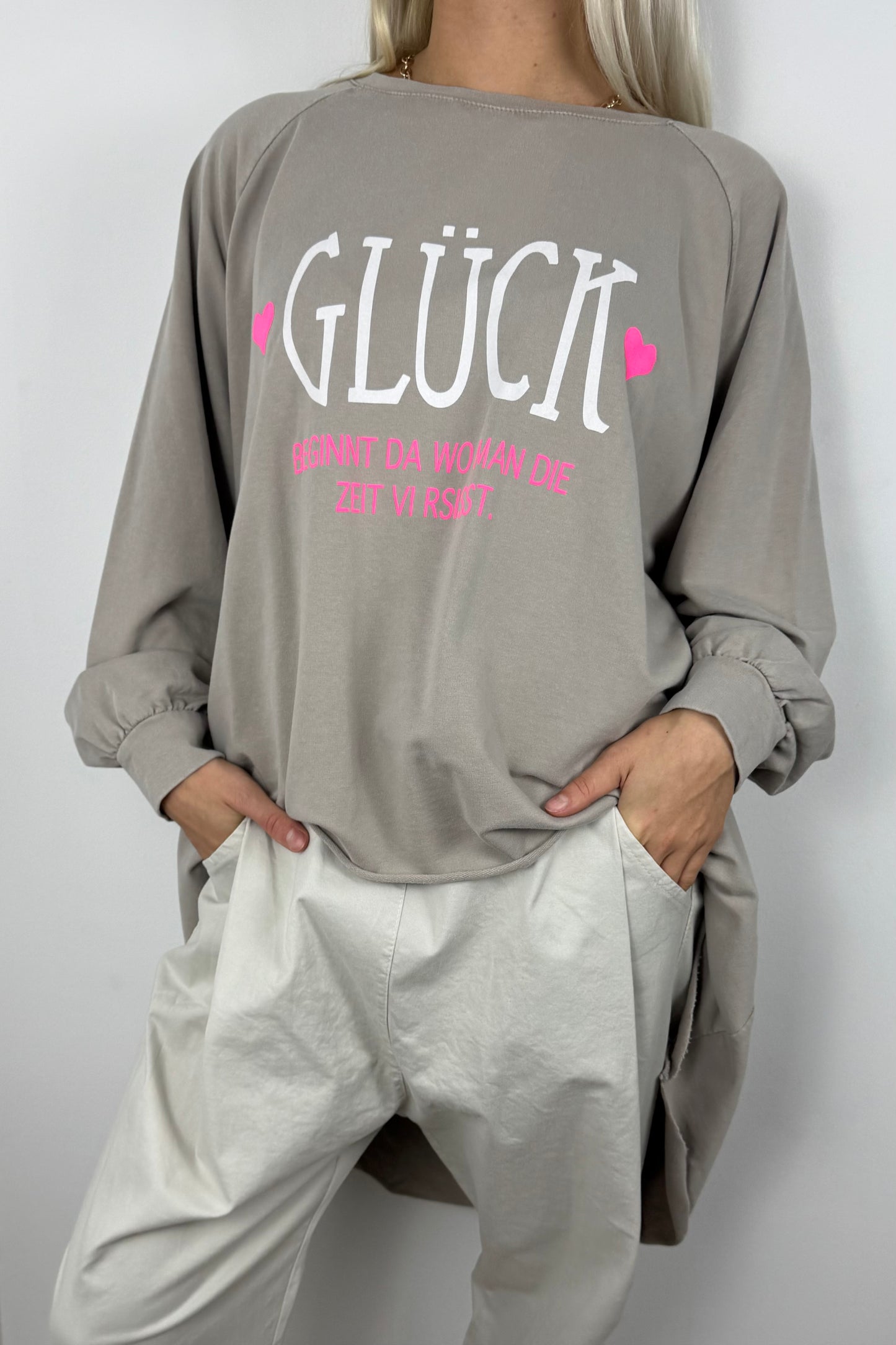 Oversize Shirt „Glück“ –Mud