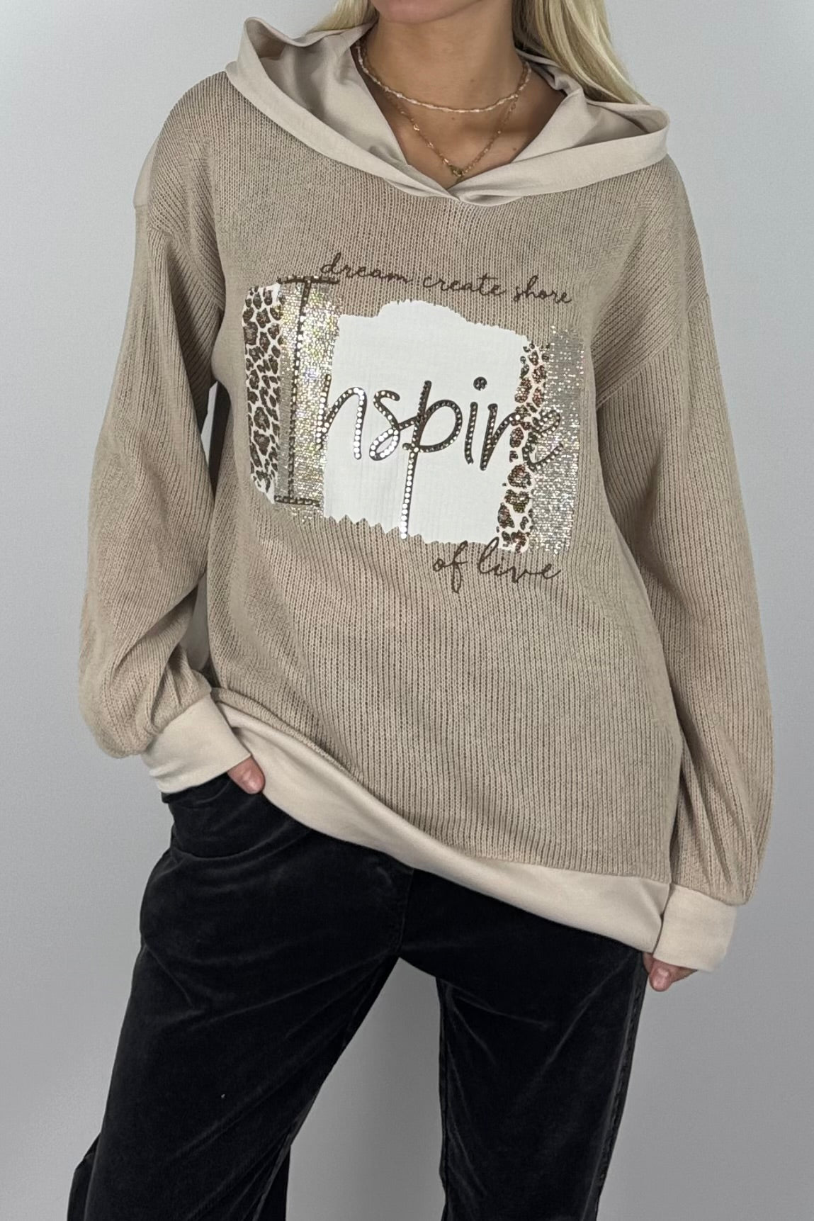 Damen Pullover mit Kapuze & Inspire-Print – Beige