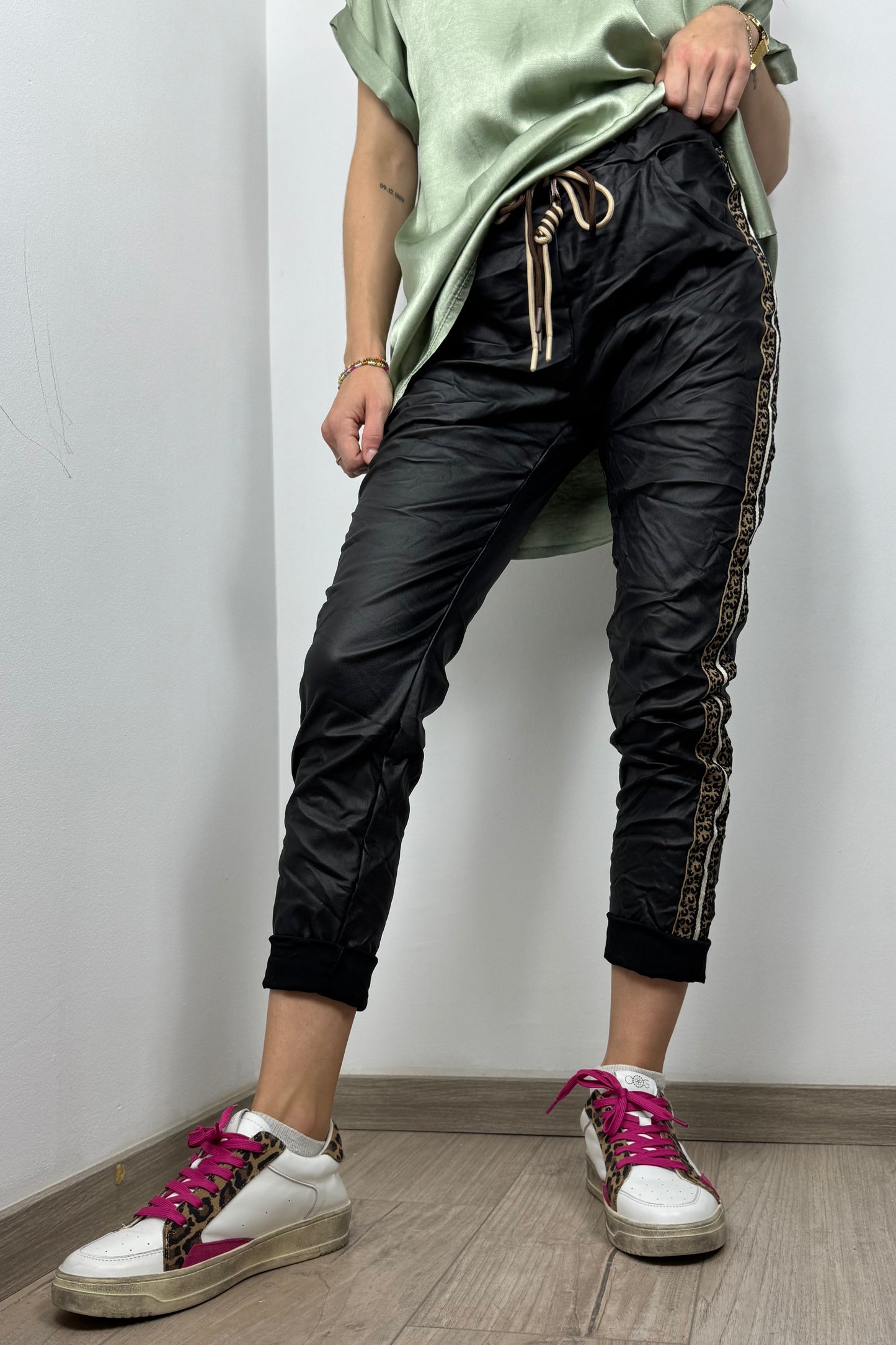 Damenhose mit seitlichem Musterstreifen – Einheitsgröße, elastischer Bund