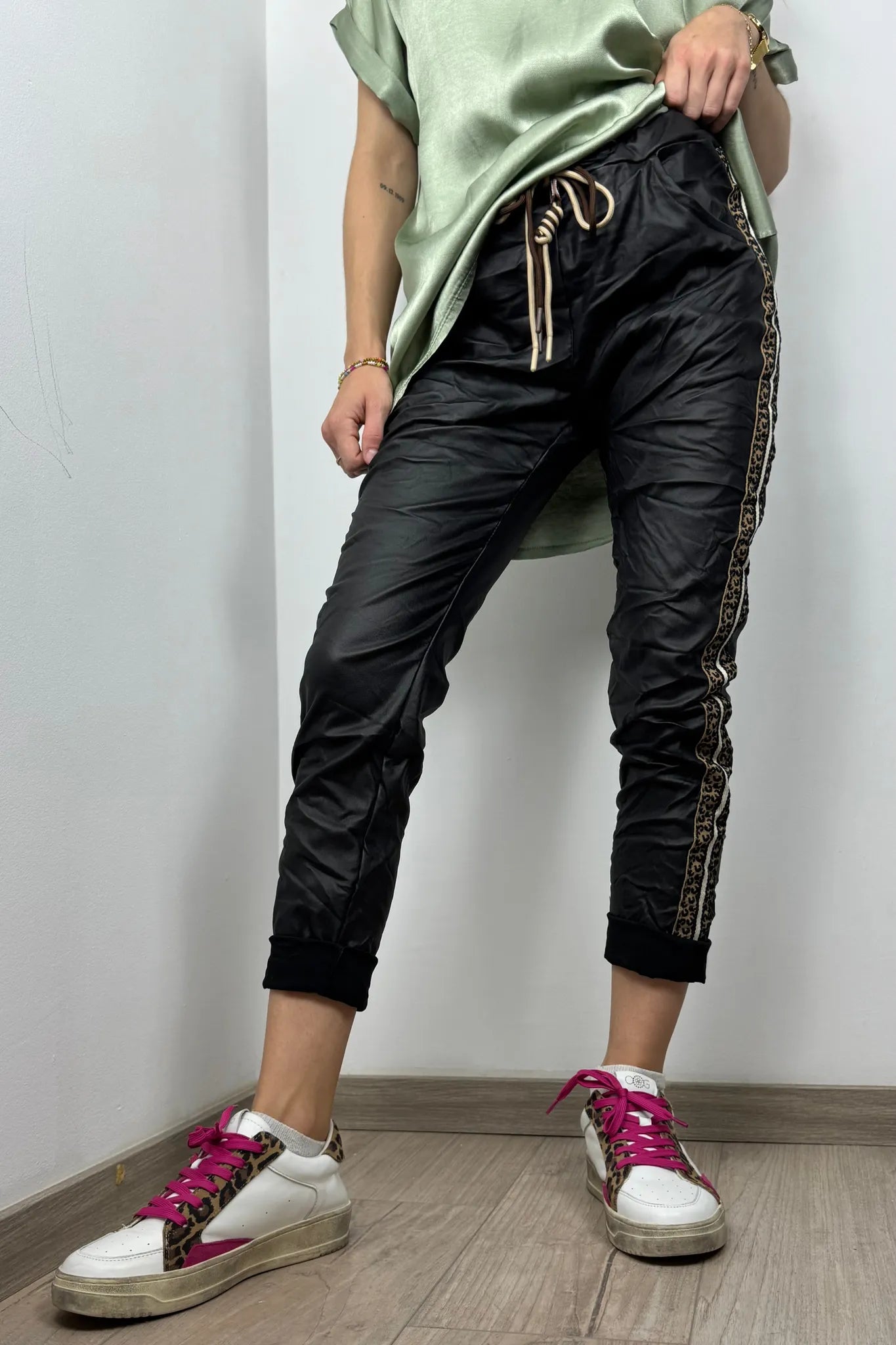 Damenhose mit seitlichem Musterstreifen – Einheitsgröße, elastischer Bund