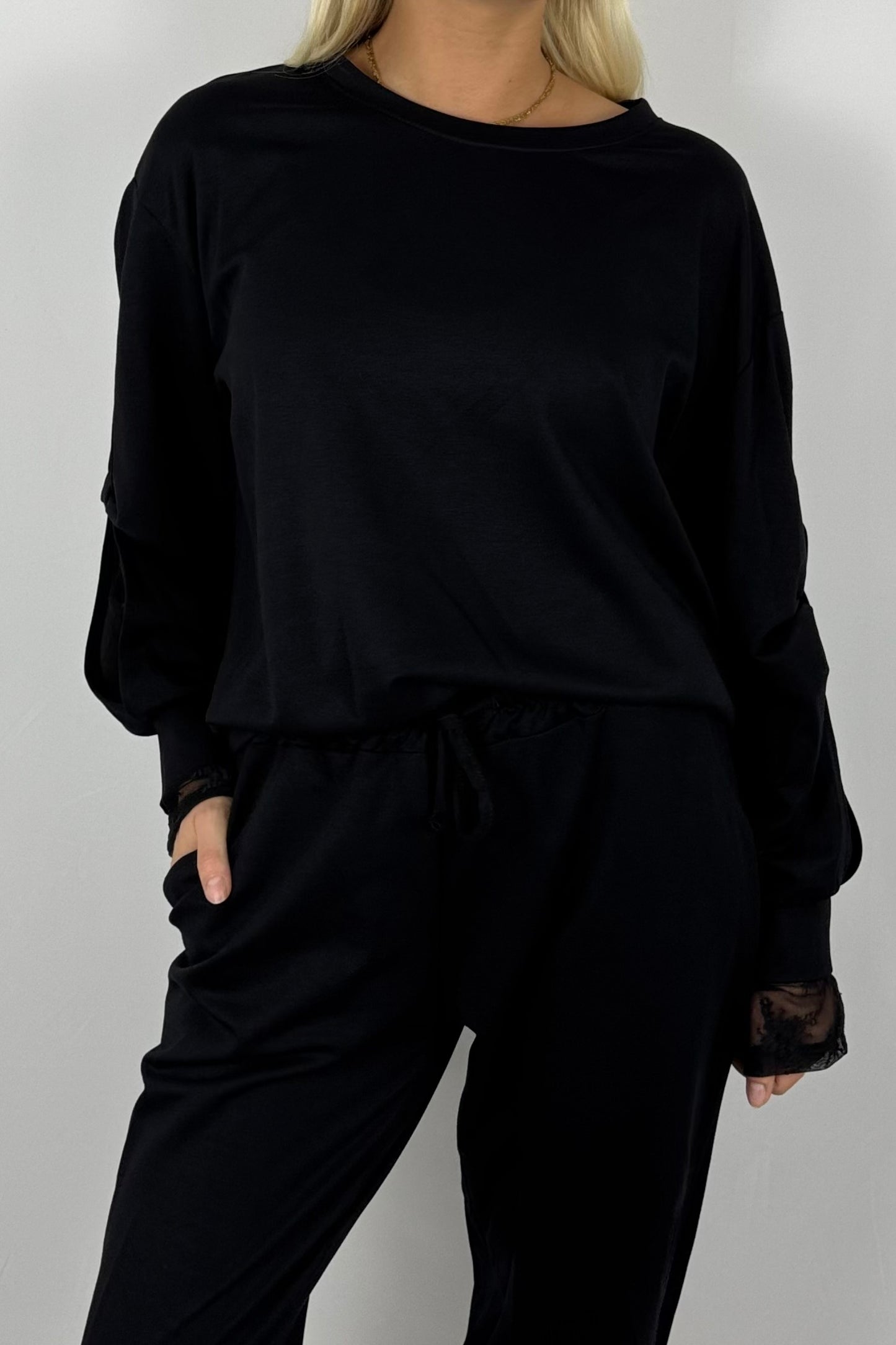 Damen Sweatshirt aus Viskose – Oversize mit Raffärmeln-Schwarz