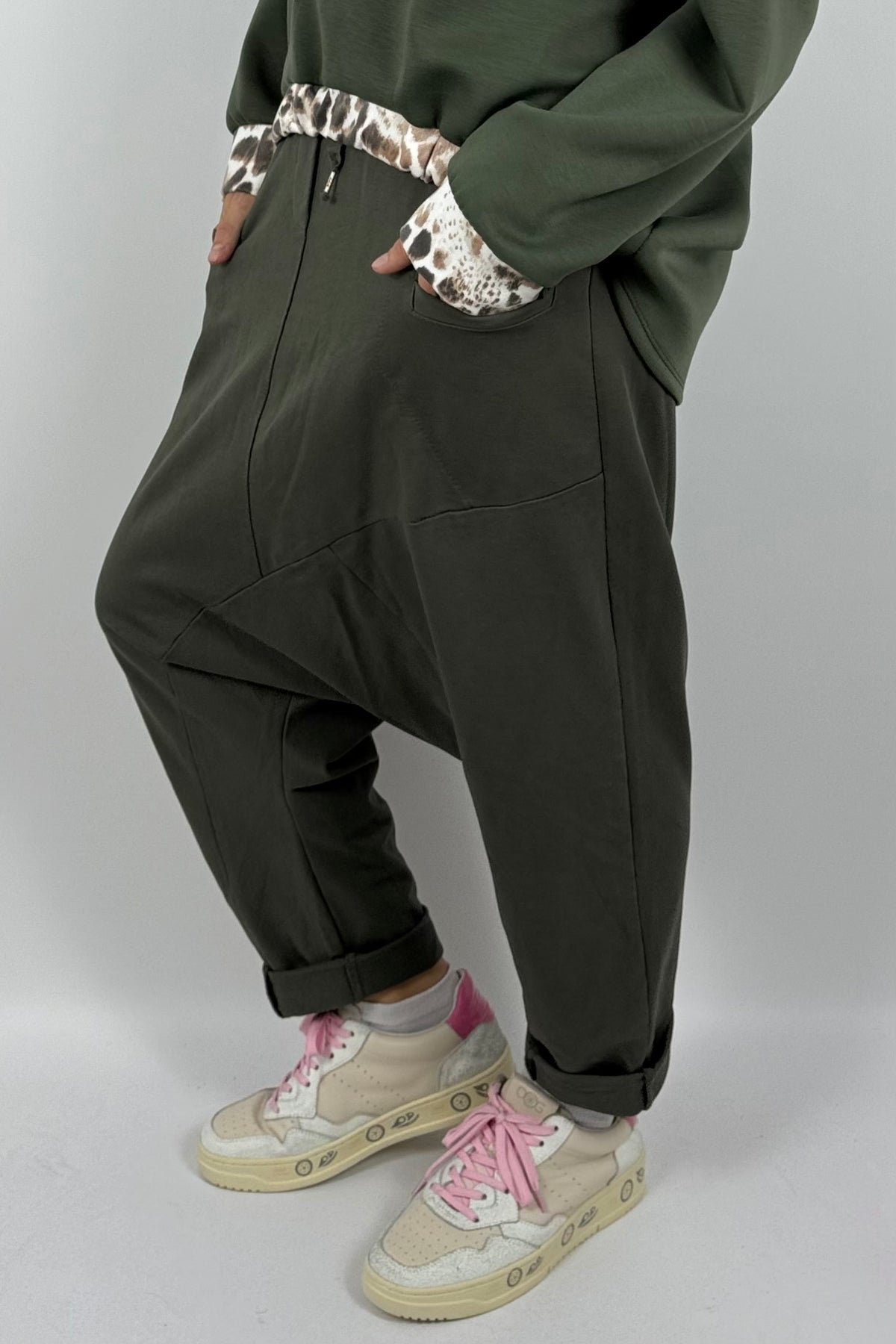 Lässige Baggy-Hose mit Taschen – Khaki