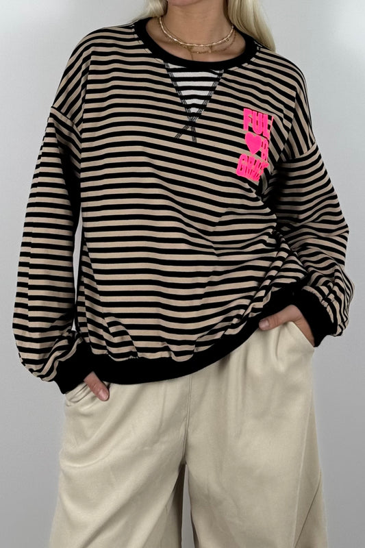 Oversize Streifen-Shirt mit „Full of Grace“-Schoko