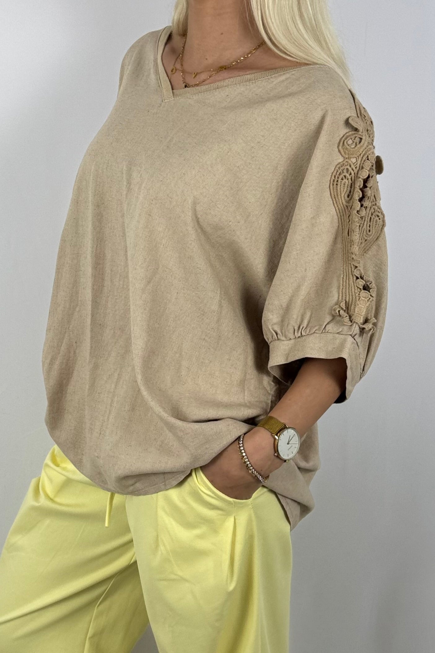 Leinen-Viscose Shirt mit Häkelspitze – luftig & feminin-Safari