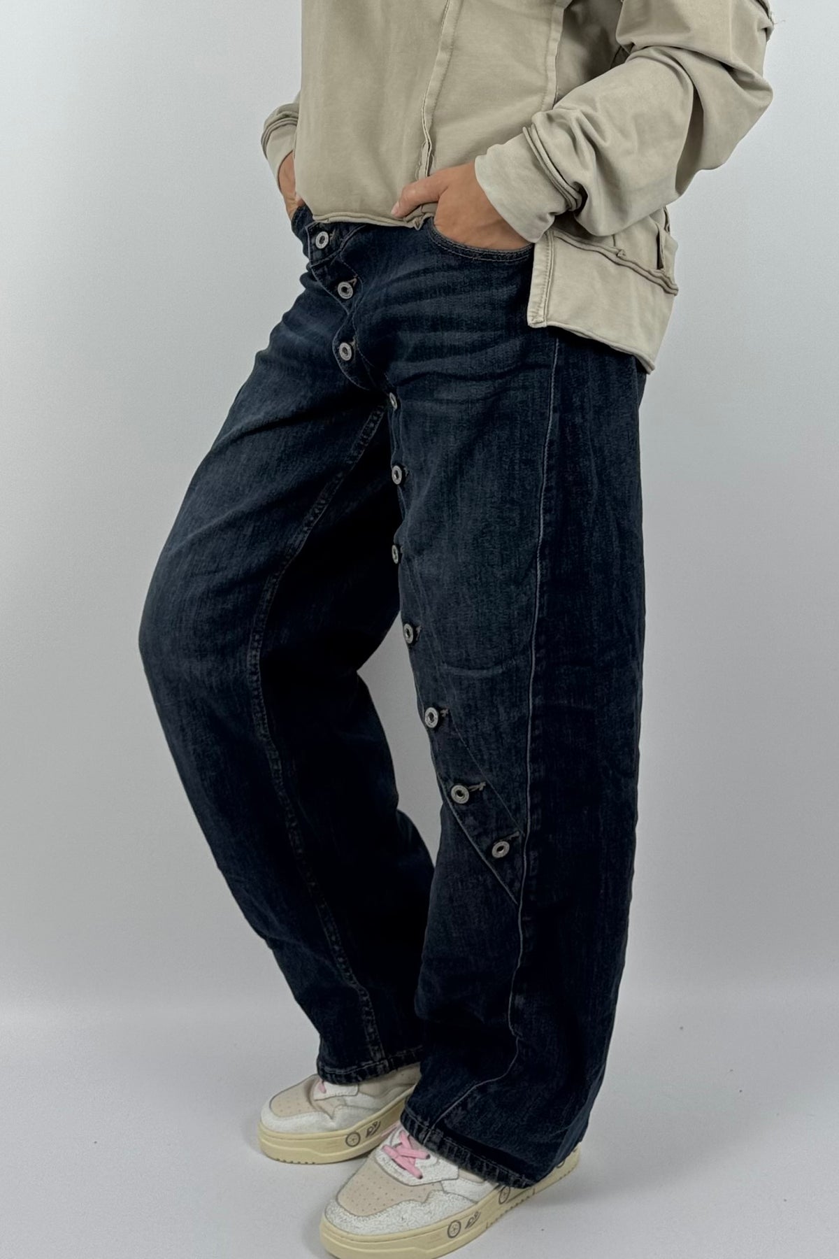 Damen Boyfriend Jeans mit seitlicher Knopfleiste