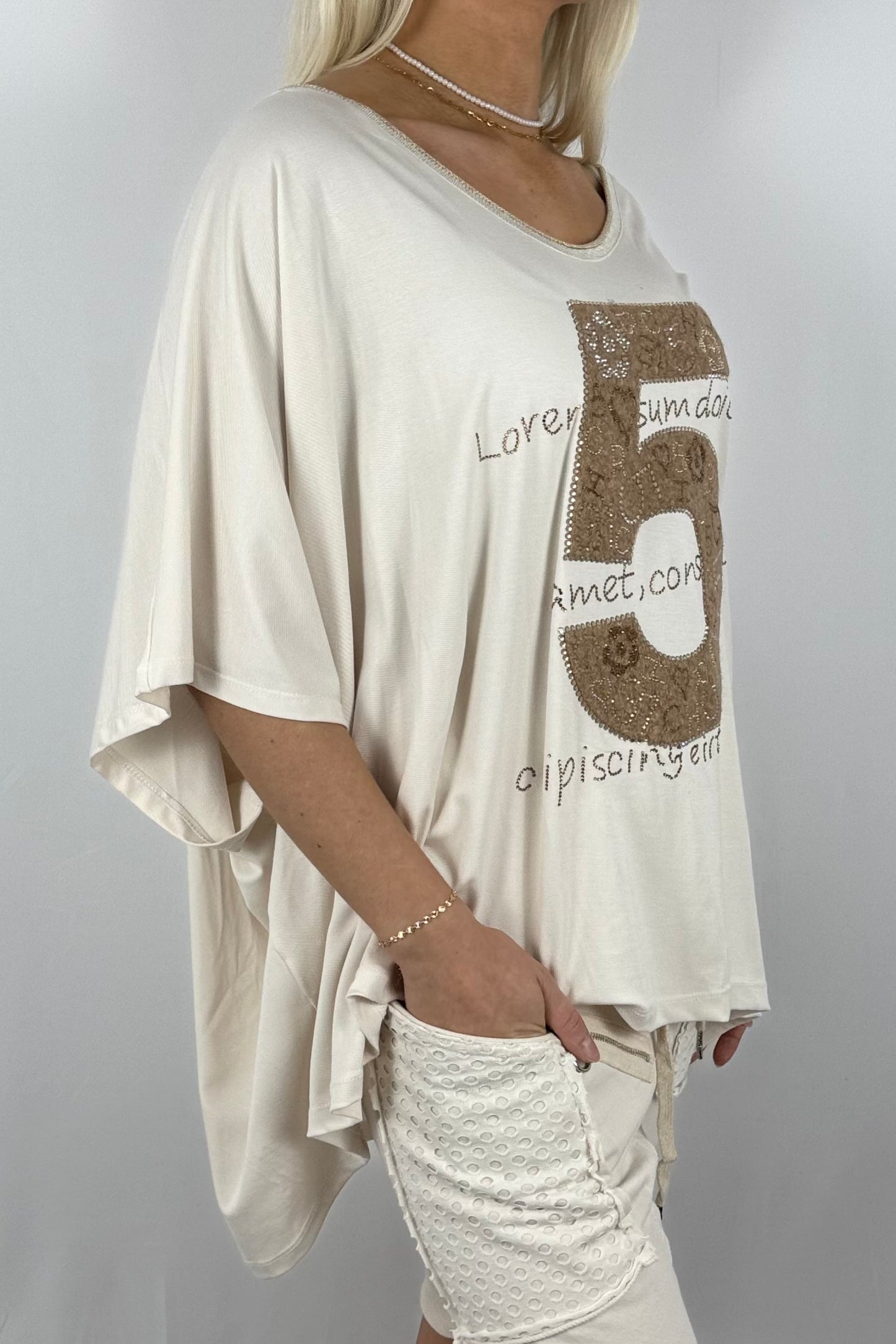 Oversize-Shirt mit Strass-Applikation „5“-Beige