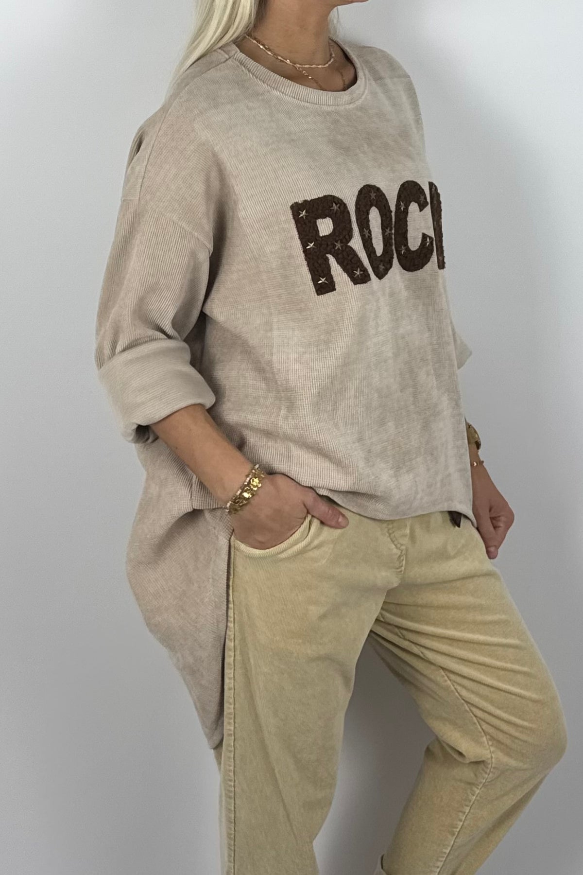 Damen Oversize Sweatshirt „ROCK“ –Beige