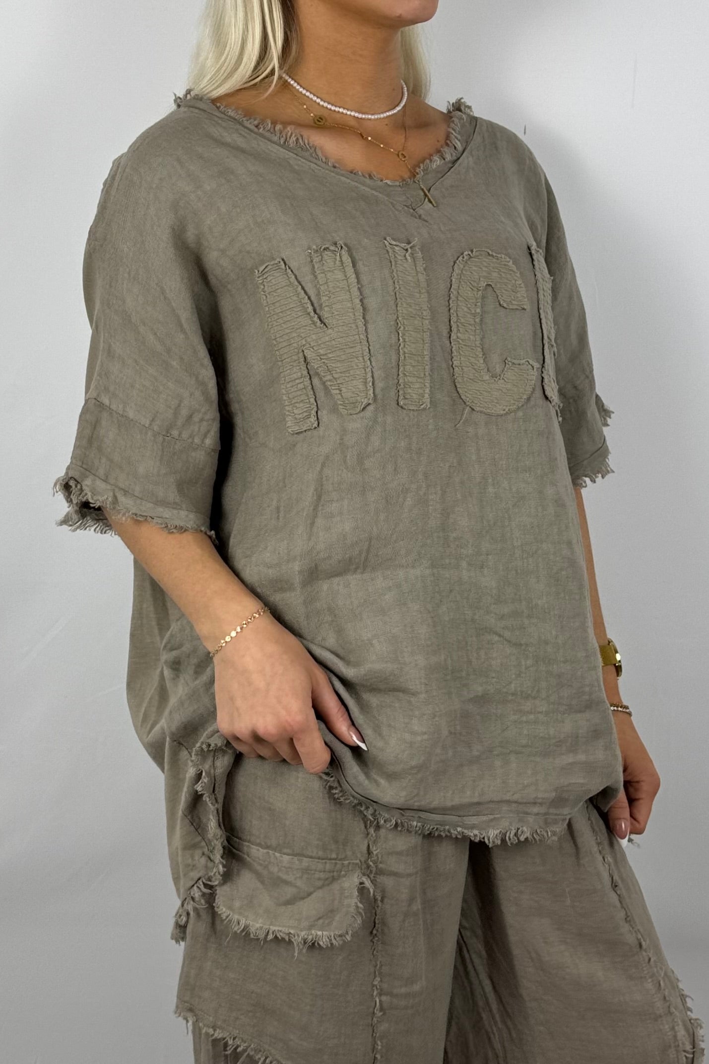 Leinen-Shirt mit „NICE“-Applikation-Mud