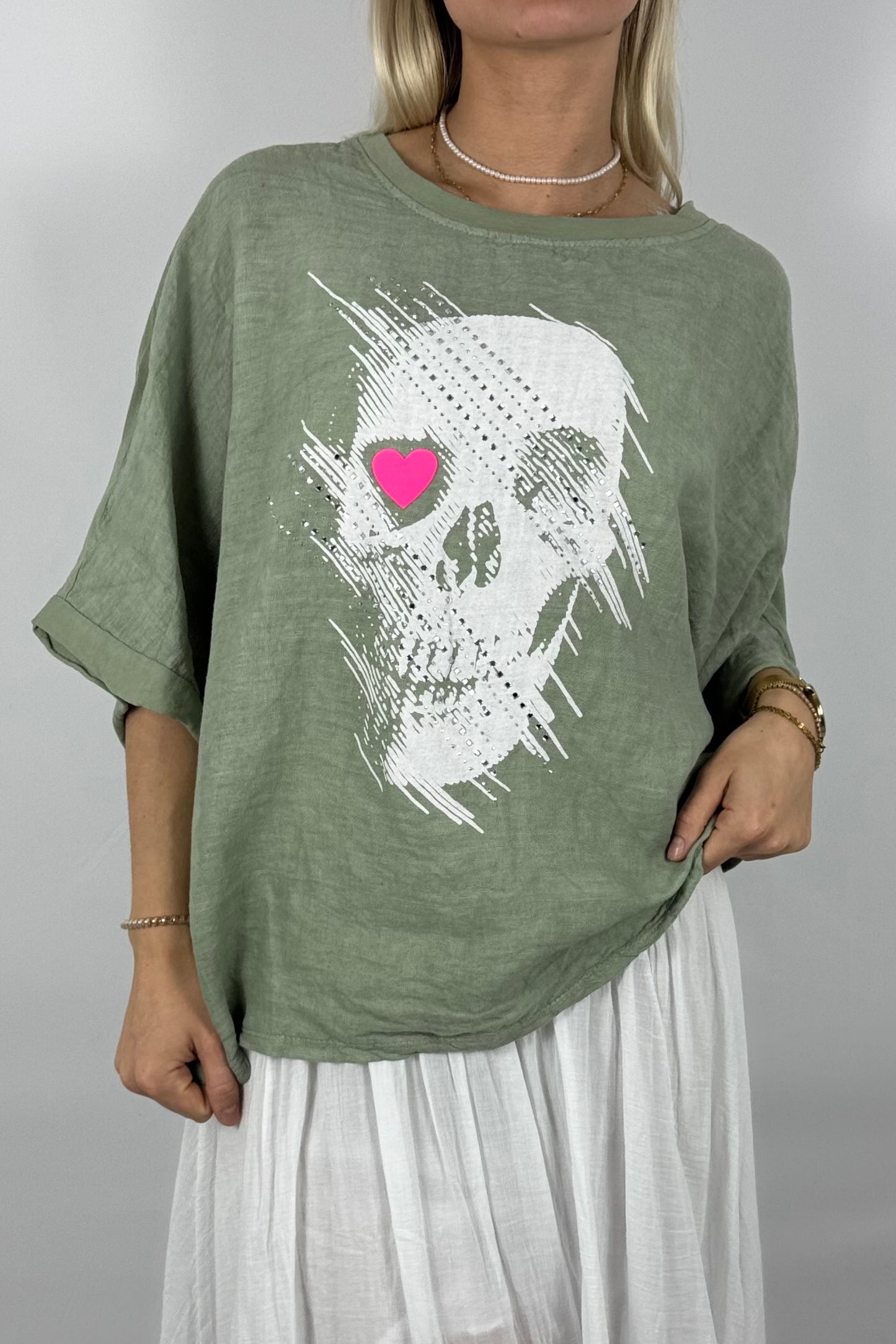 Oversize Shirt mit Skull & Herz Print – Leinenmix-Khaki