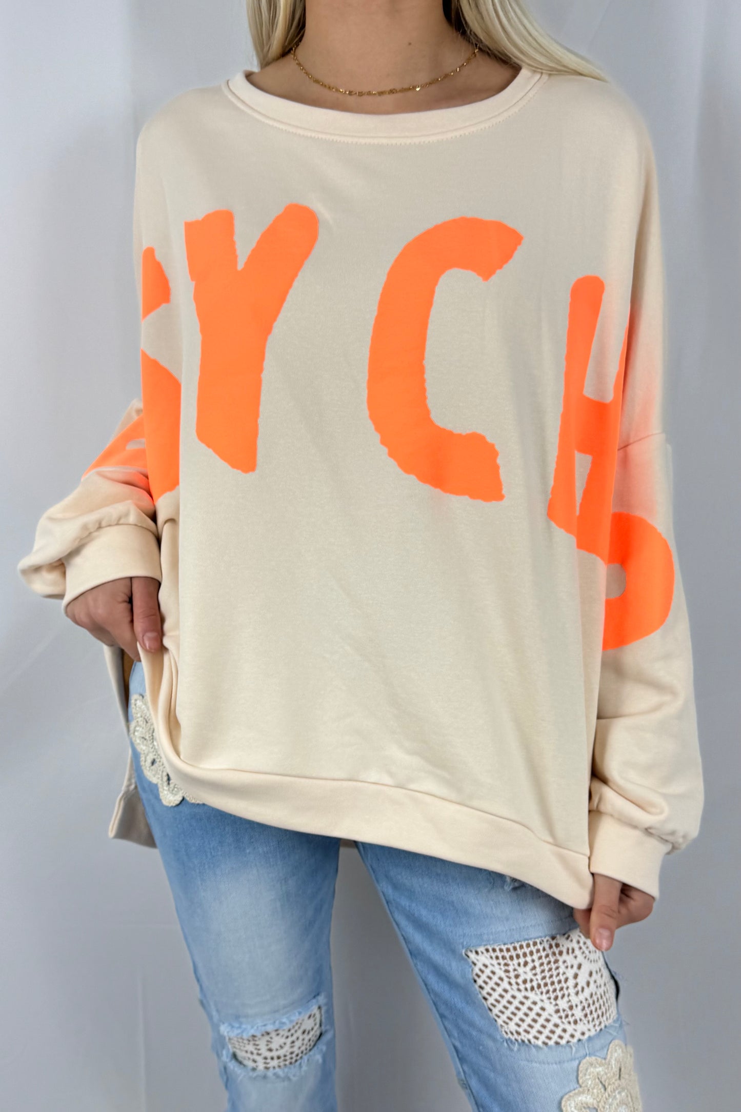 Oversize Sweatshirt mit Schriftzug „PSYCHO“-Beige