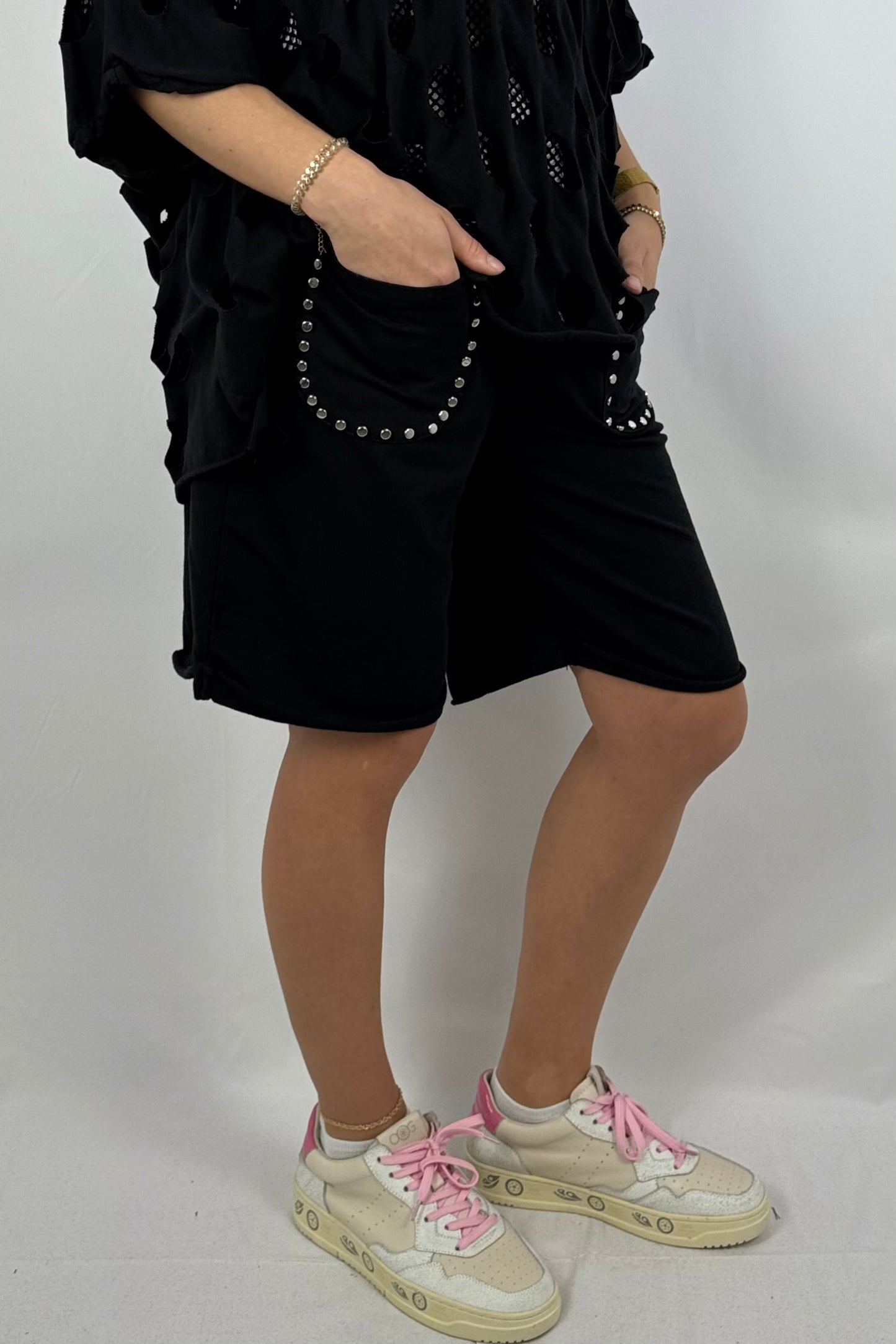 Baumwoll-Shorts mit Nieten-Details-Schwarz