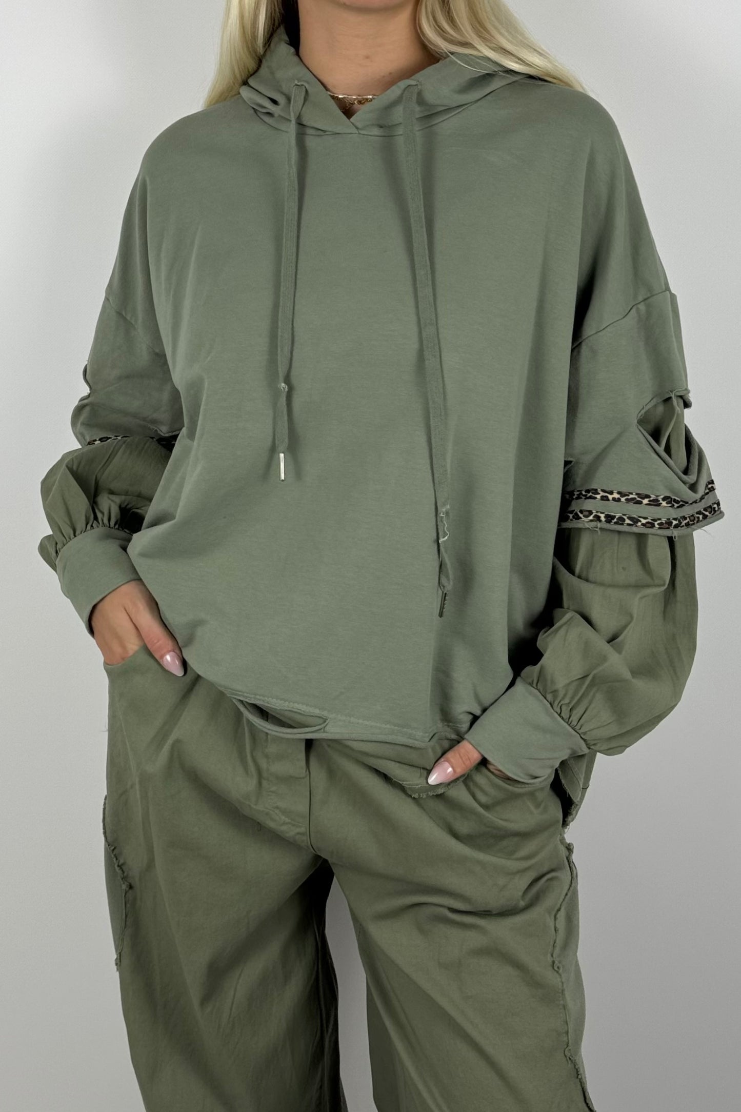 Oversize Hoodie mit Leo-Details-Khaki