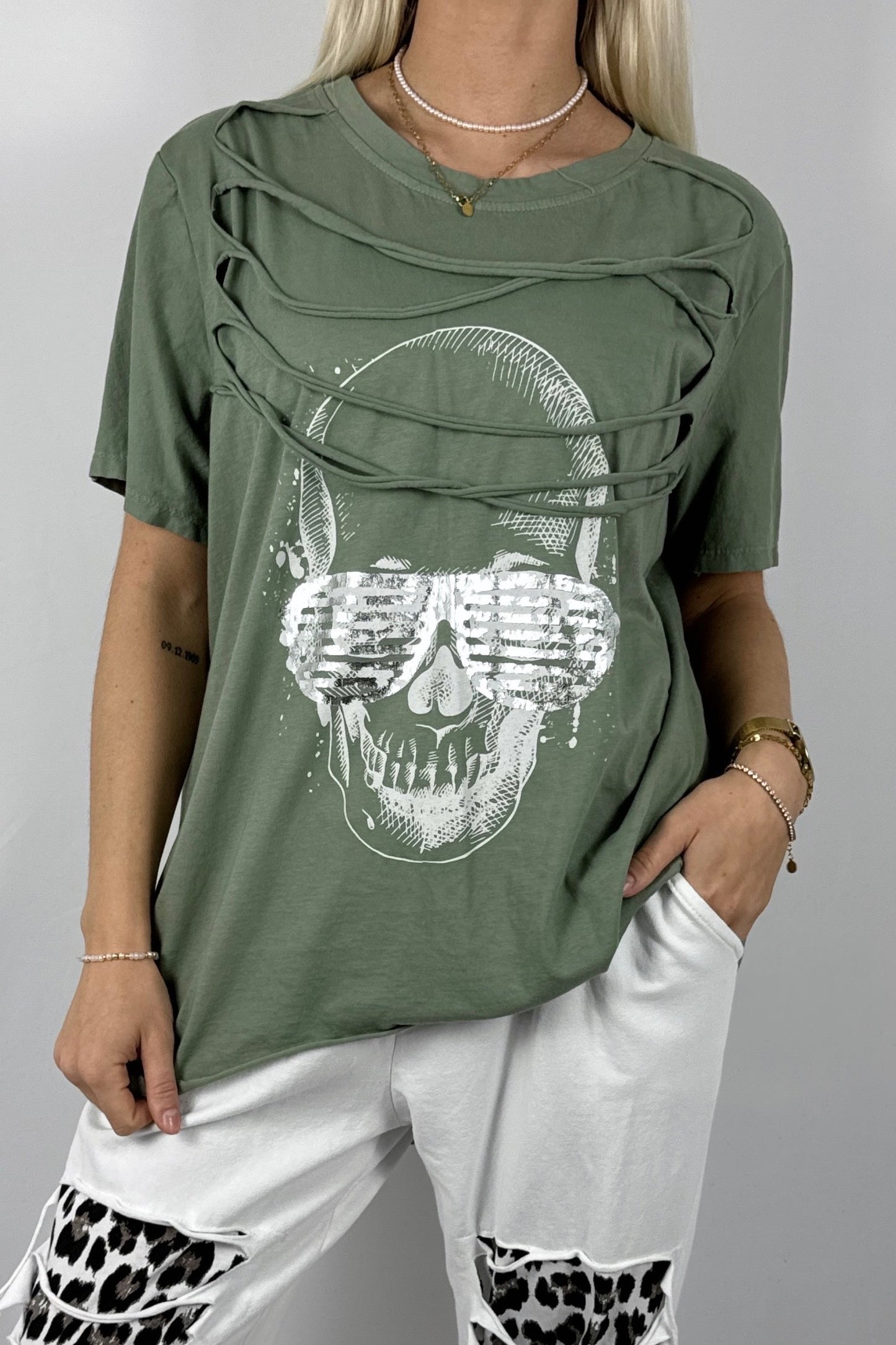 Oversize Shirt mit Skull Print – Moderner Streetstyle-Khaki