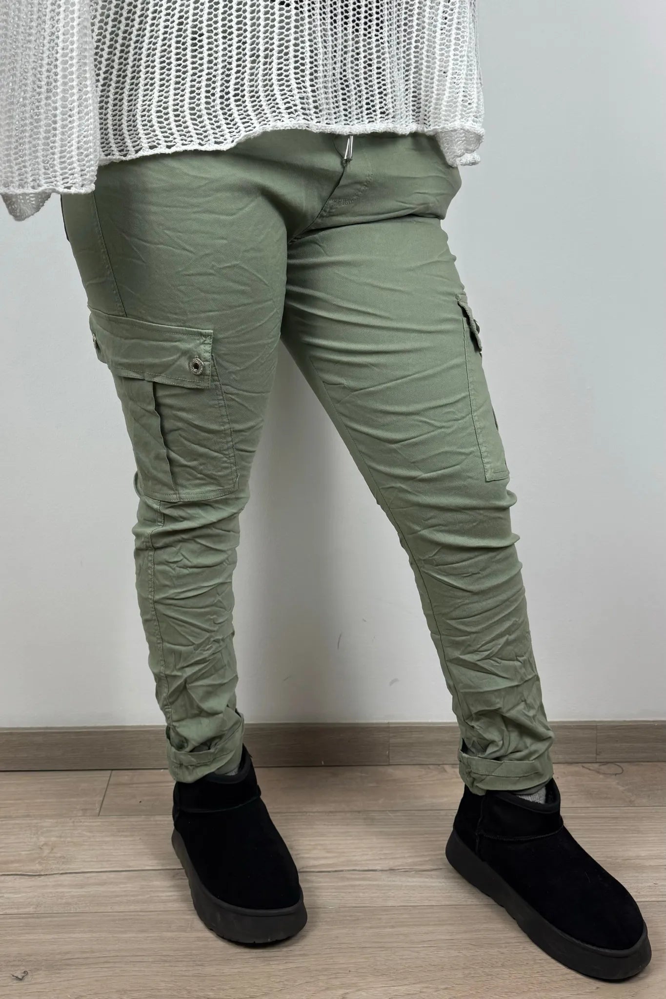Slim Fit Damen-Cargohose – figurbetonter Schnitt