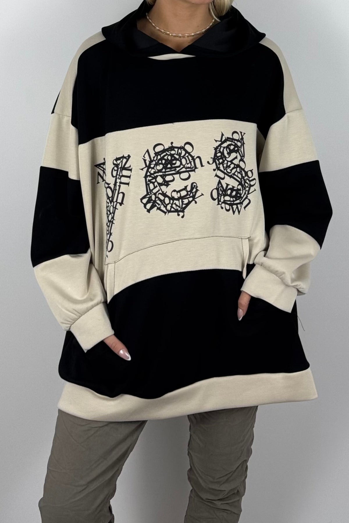 Damen Oversize-Hoodie mit Statement-Print-Beige