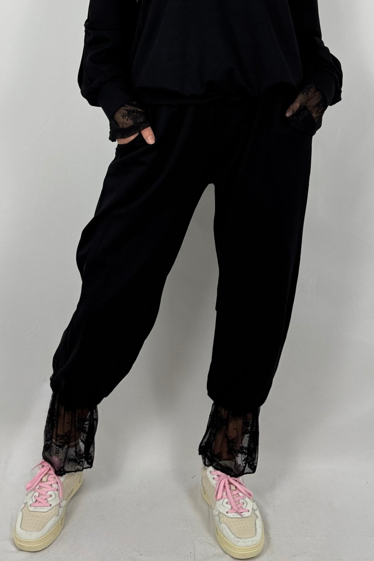 Damen Hose mit Spitze – Oversize-Schwarz